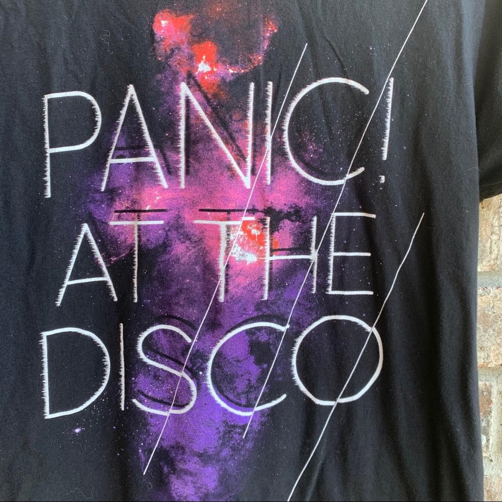 🍒💣 Panic at the Disco t-shirt